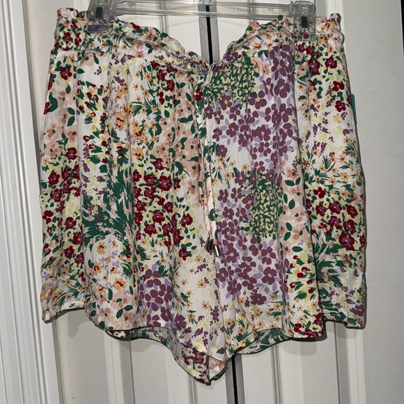 Maurice’s NWT flowy shorts - Picture 1 of 4